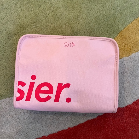 GLOSSIER NWOT Pink Limited Edition Cosmetic Bag w Removable Felt Liner - Picture 2 of 4